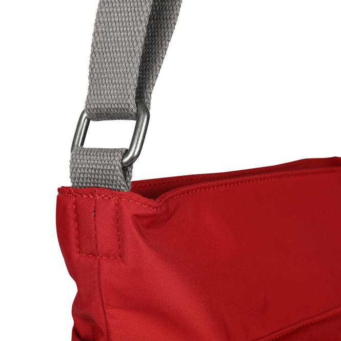 Huvudbild Roka Shoulderbag Kennington B röd