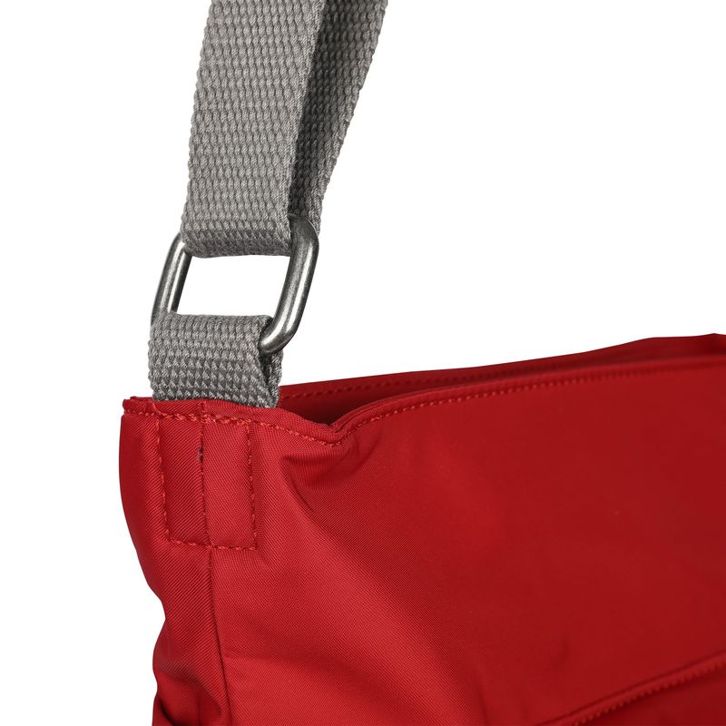Roka Shoulderbag Kennington B röd