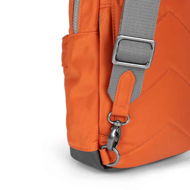 Huvudbild Roka Slingbag Willesden orange
