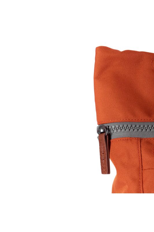 Roka Ryggsäck Finchley A small orange